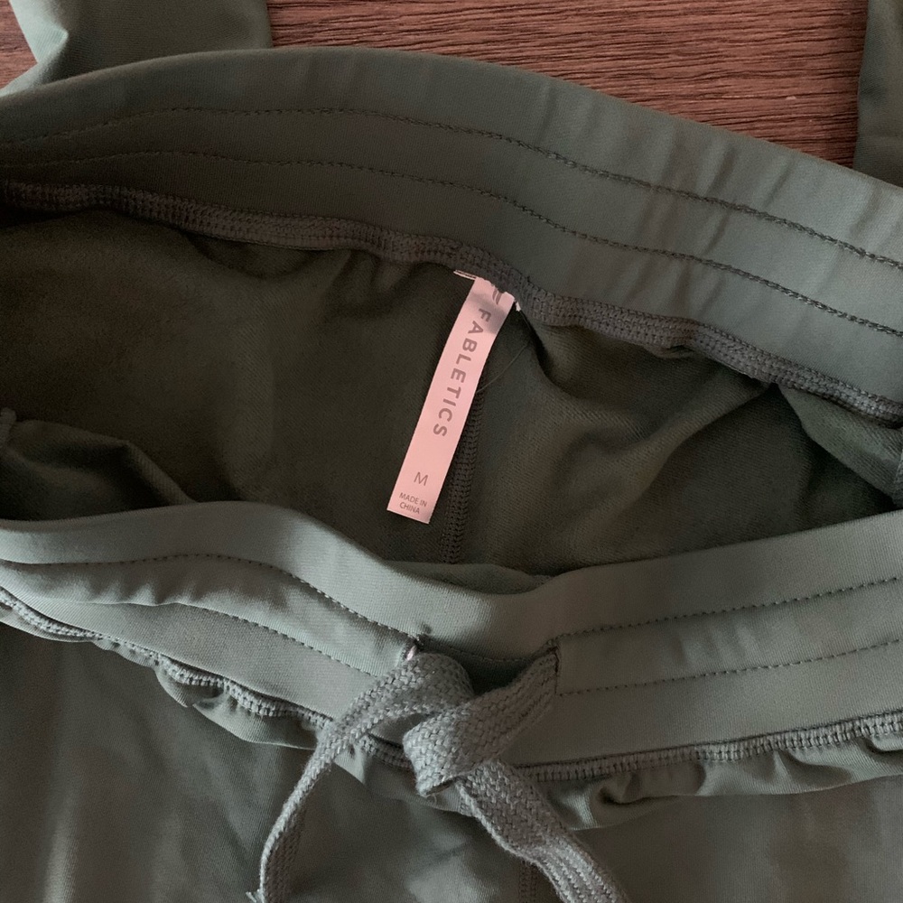 SOLD OUT Fabletics Cold Weather Jogger - Picture 3 of 4
